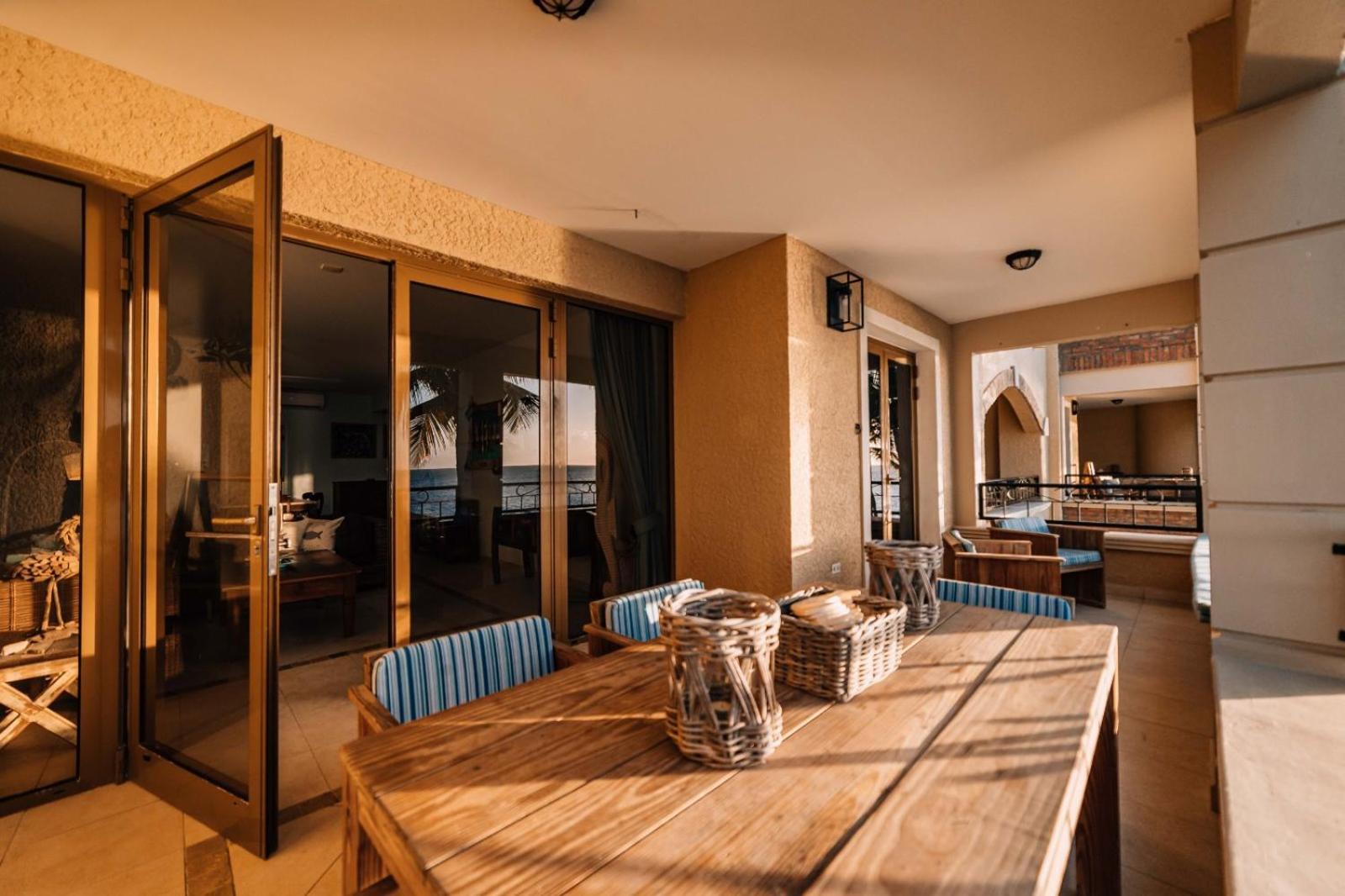 The Bellafonte - Luxury Oceanfront Hotel 크랄렌데이크 외부 사진