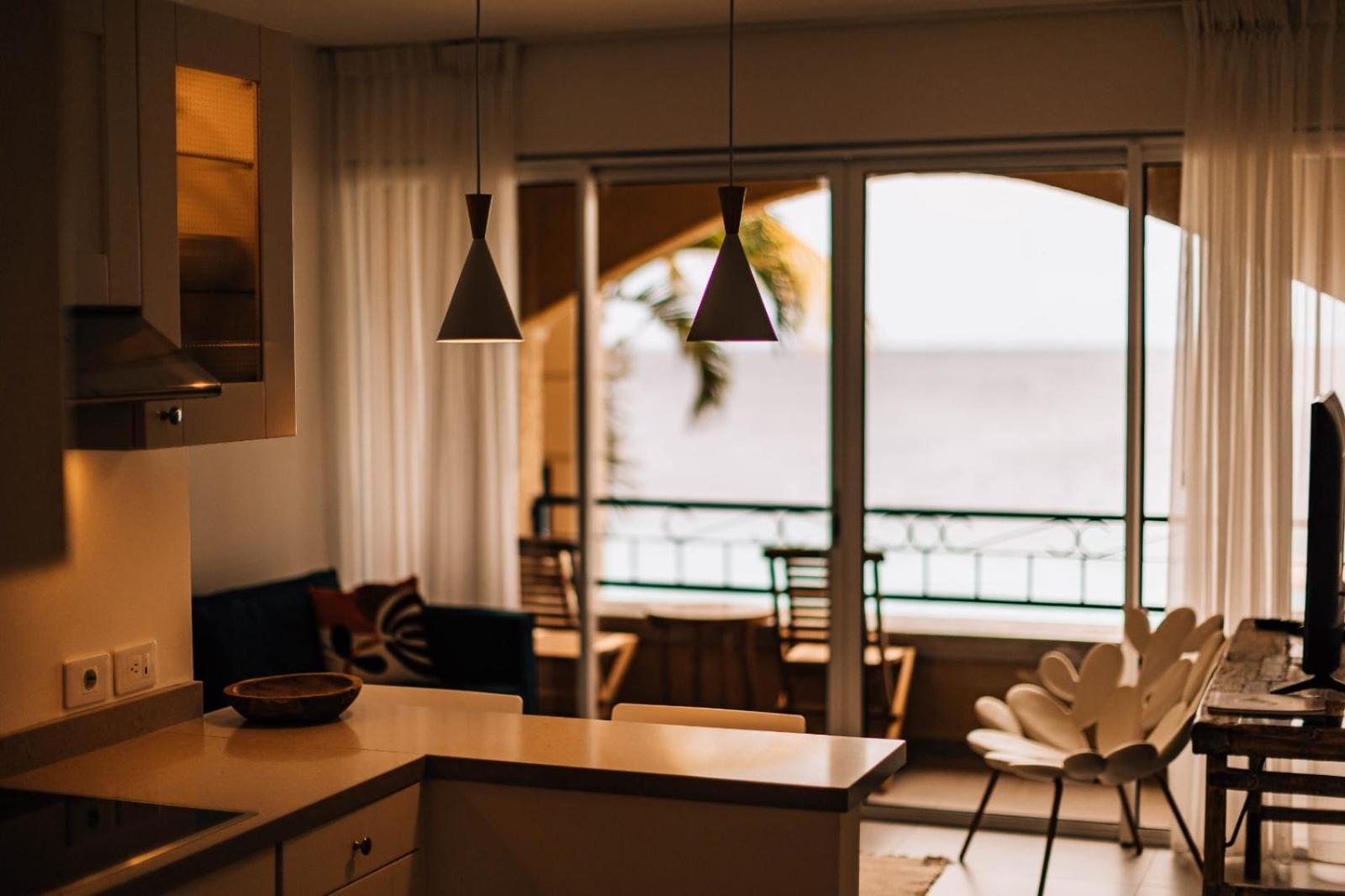 The Bellafonte - Luxury Oceanfront Hotel 크랄렌데이크 외부 사진